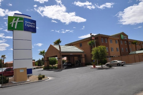 Holiday Inn Express Las Vegas-Nellis image 19
