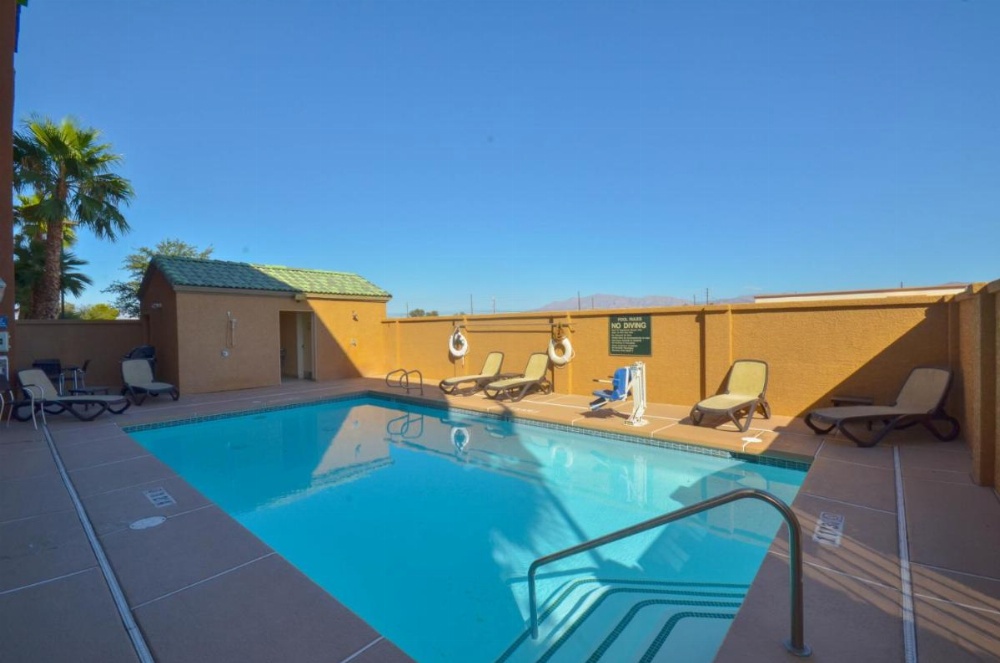 Holiday Inn Express Las Vegas-Nellis Image 24