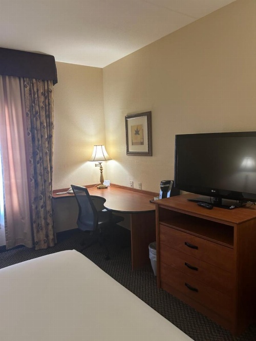 Holiday Inn Express Las Vegas-Nellis image 38